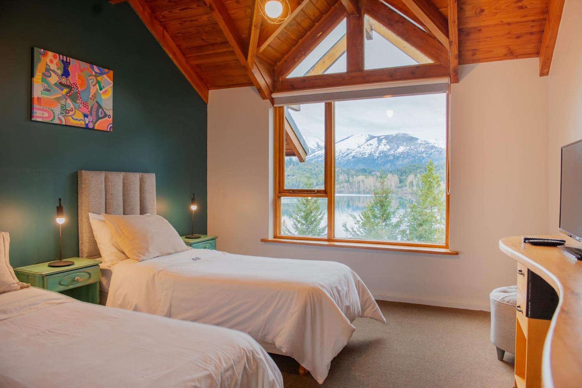 Peninsula Petit Hotel Bariloche Buitenkant foto