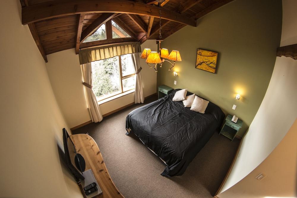Peninsula Petit Hotel Bariloche Buitenkant foto
